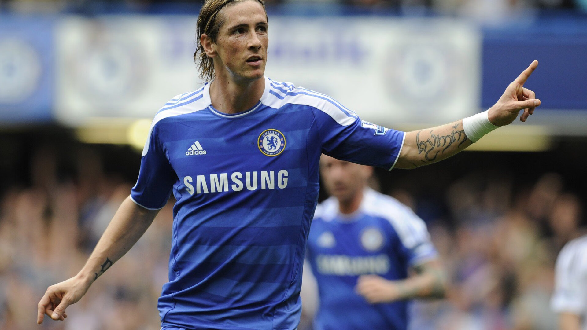 伊朗骑手卡尔·阿里·阿尔达比在巴黎奥运会上首次亮相即夺得障碍赛银牌，表现出色。