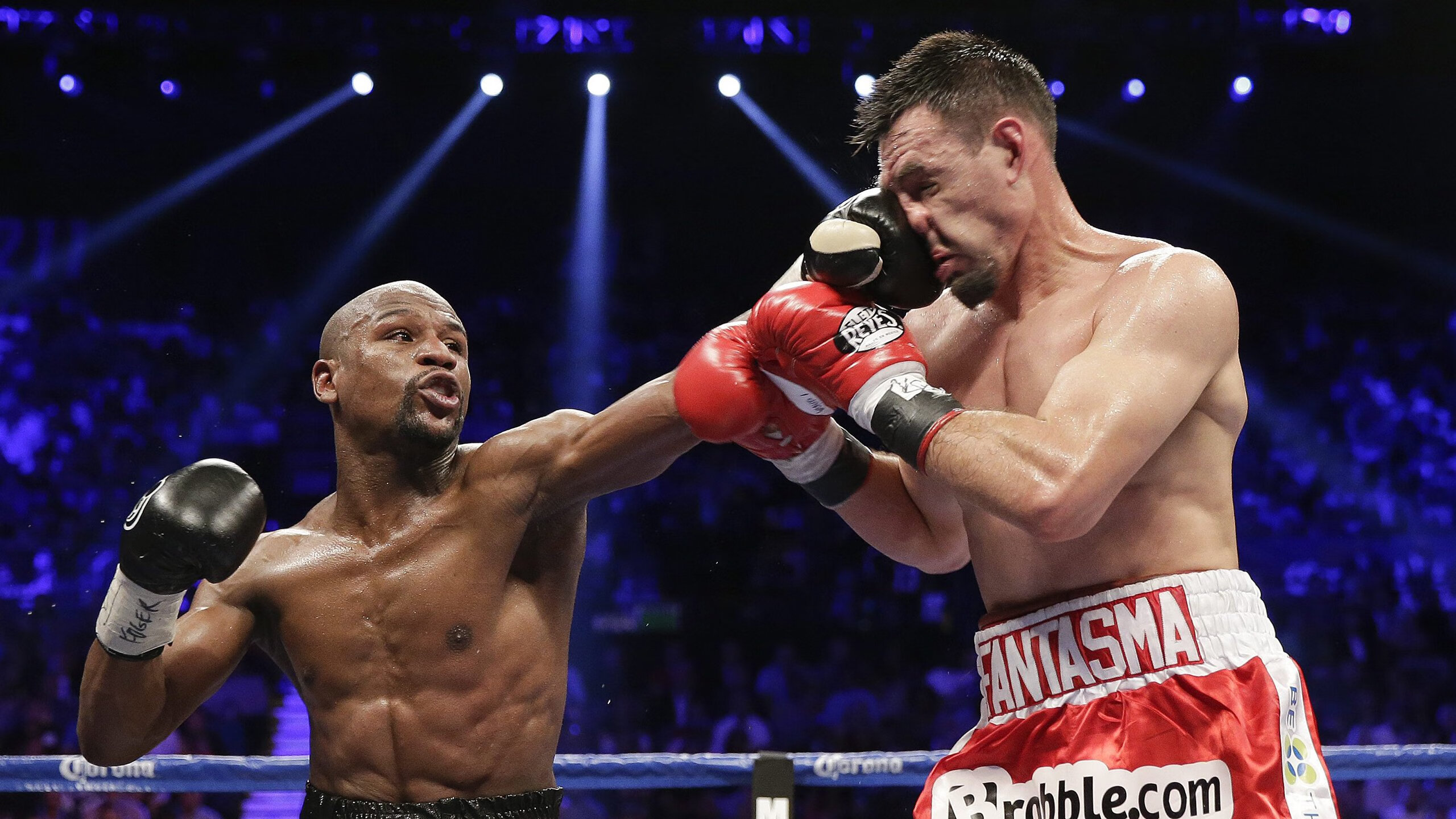 德甲主场优势明显,拜仁展现王者风范,拜仁德甲最低排名